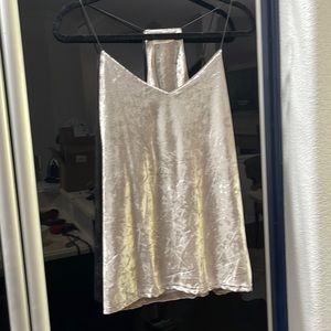 Mod Ref Crushed silver velvet top.